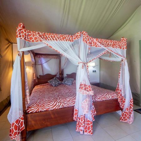 Lake Naivasha Crescent Camp Eksteriør billede