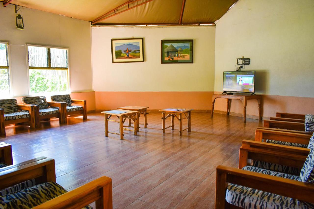 Lake Naivasha Crescent Camp Eksteriør billede